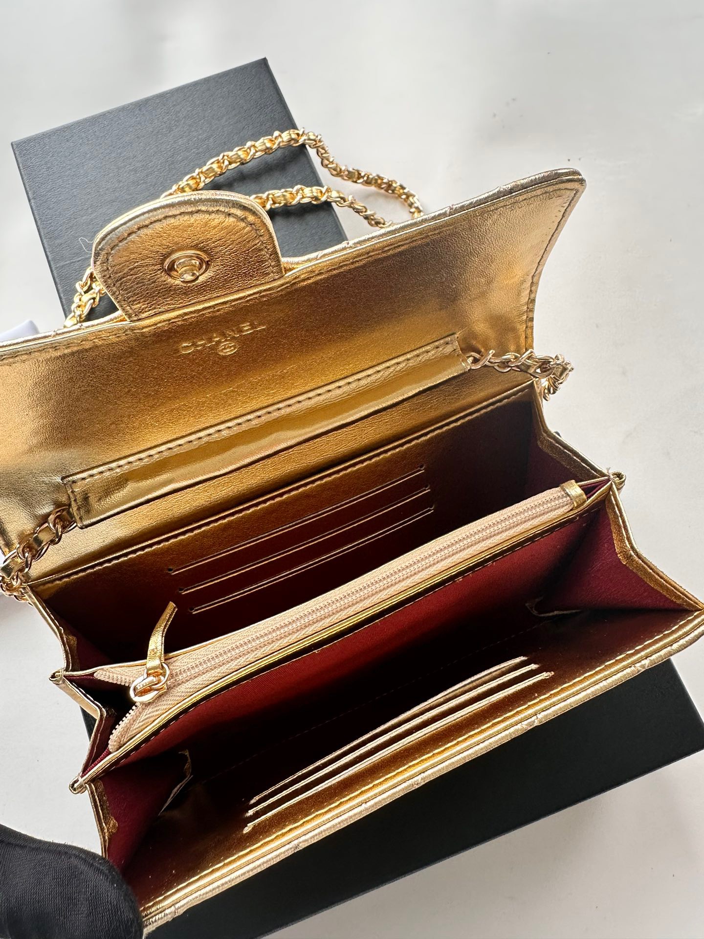 CHANEL-Lattice Caviar Cowhide Bag