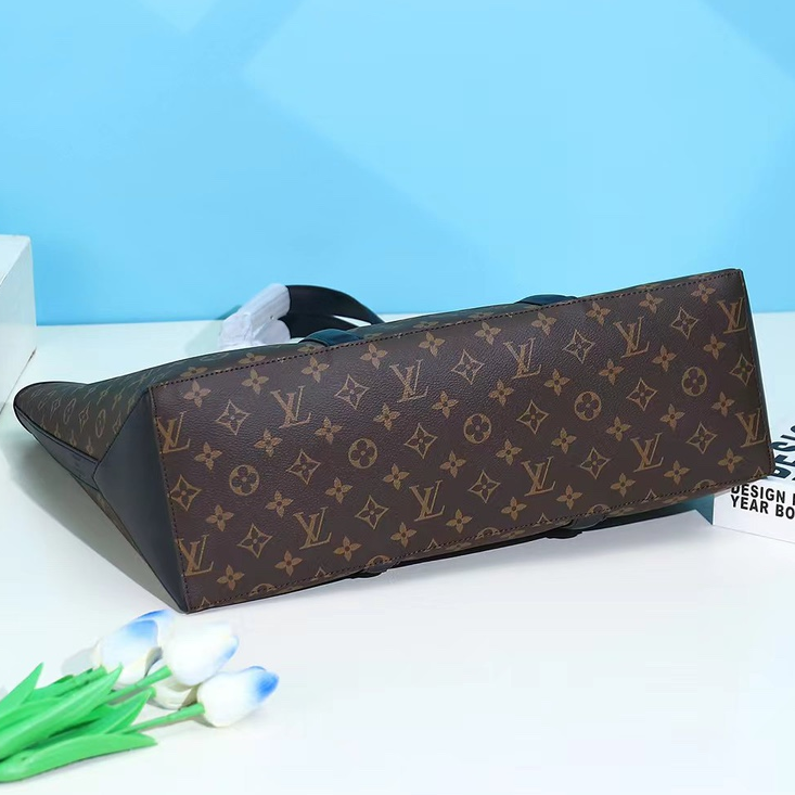 LV -WEEK-END TOTE Cowhide Handbag Large