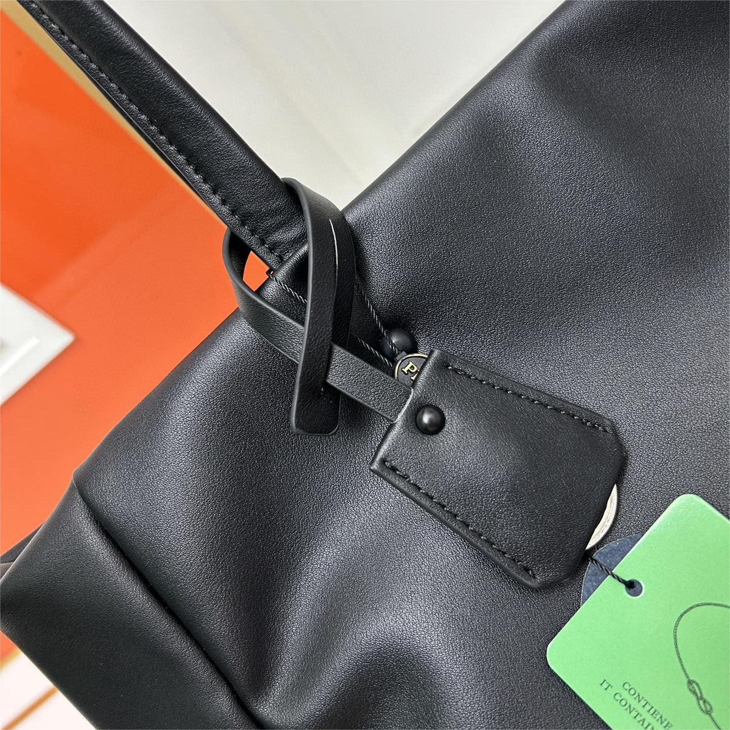 Prada-Tote shopping bag