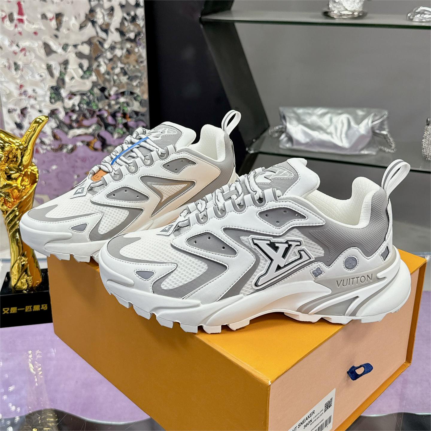 LV-Runner tatic monogram