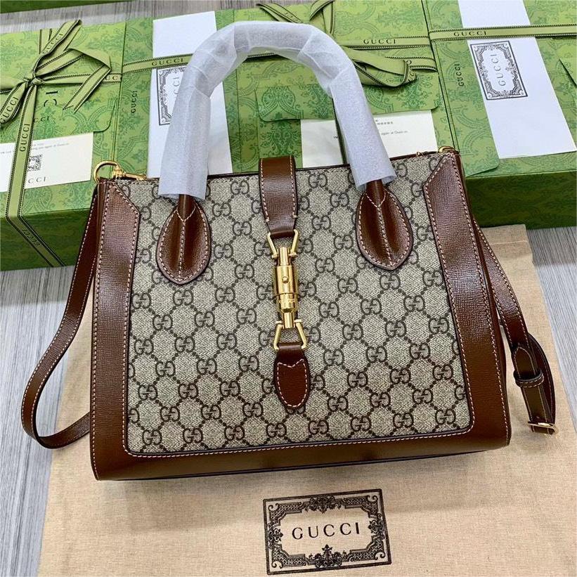 GUCCI-A brand new tote bag with detachable shoulder straps