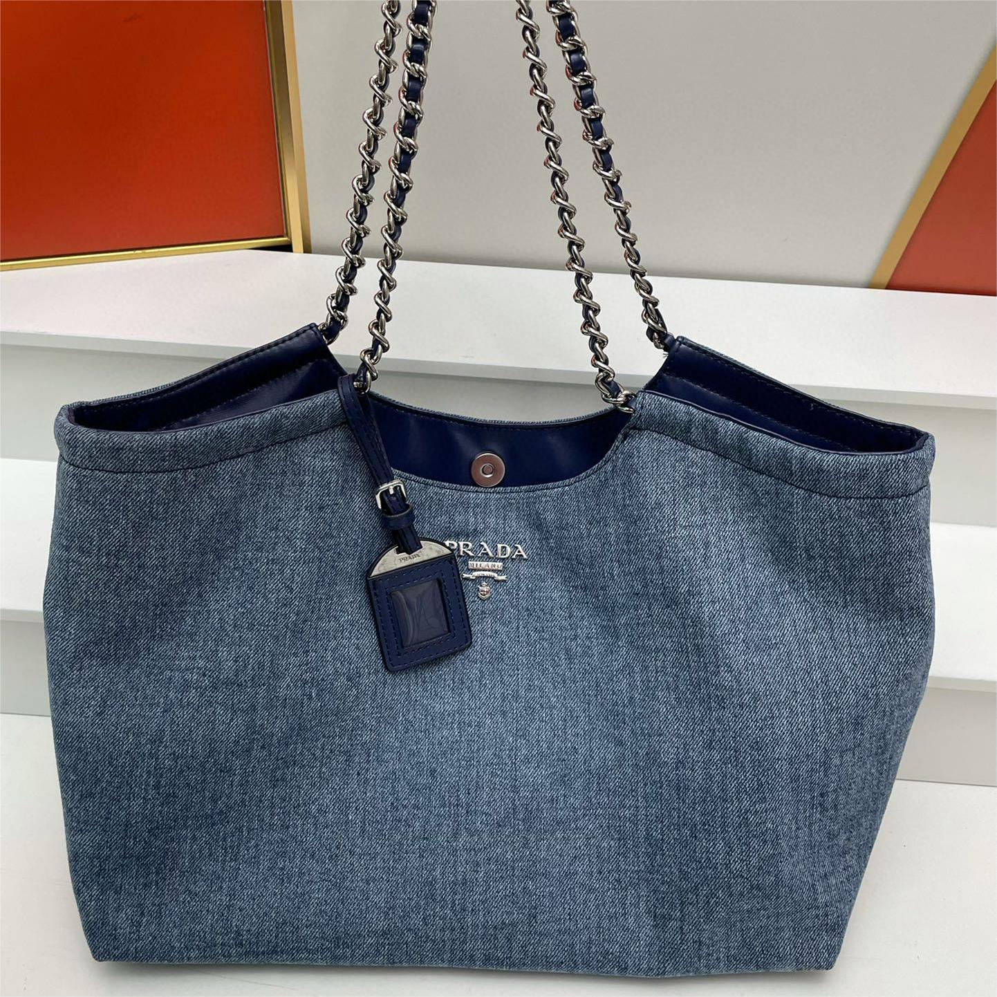 Prada-Fashionable large garbage bag