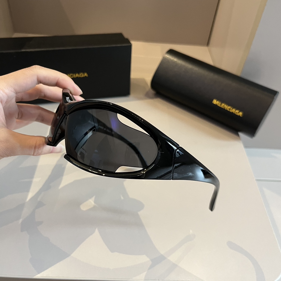 Balenciaga-super stylish and stylish unisex sunglasses
