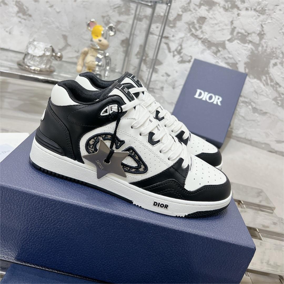 Dior-Oblique distressed fabric