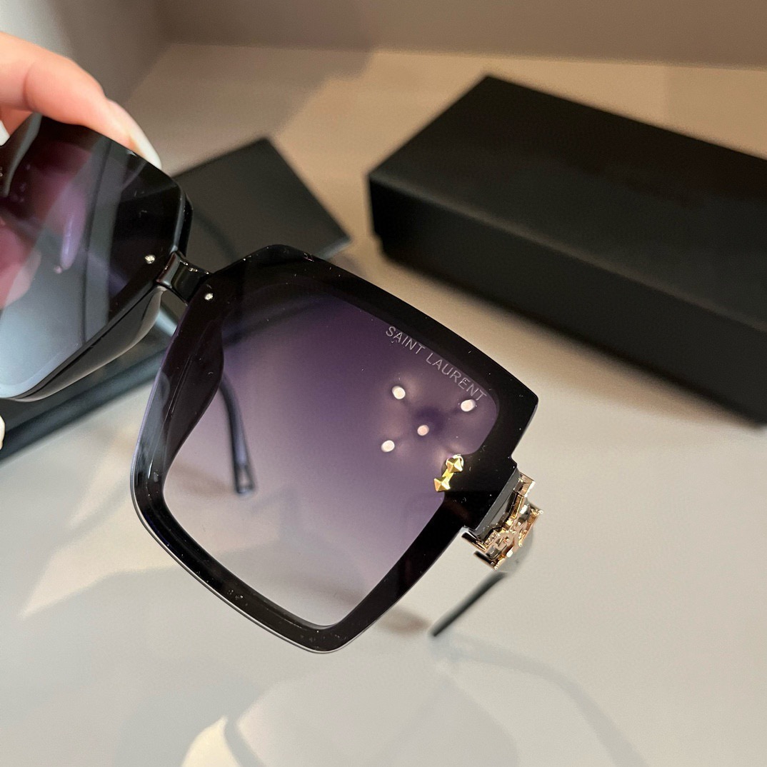 YSL-Women's Large Box Lightweight Sunglasses