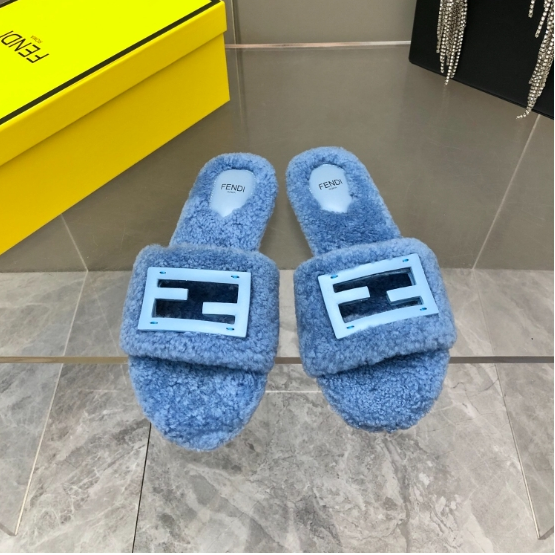 Fendi-Sheep Curly Hair Slippers
