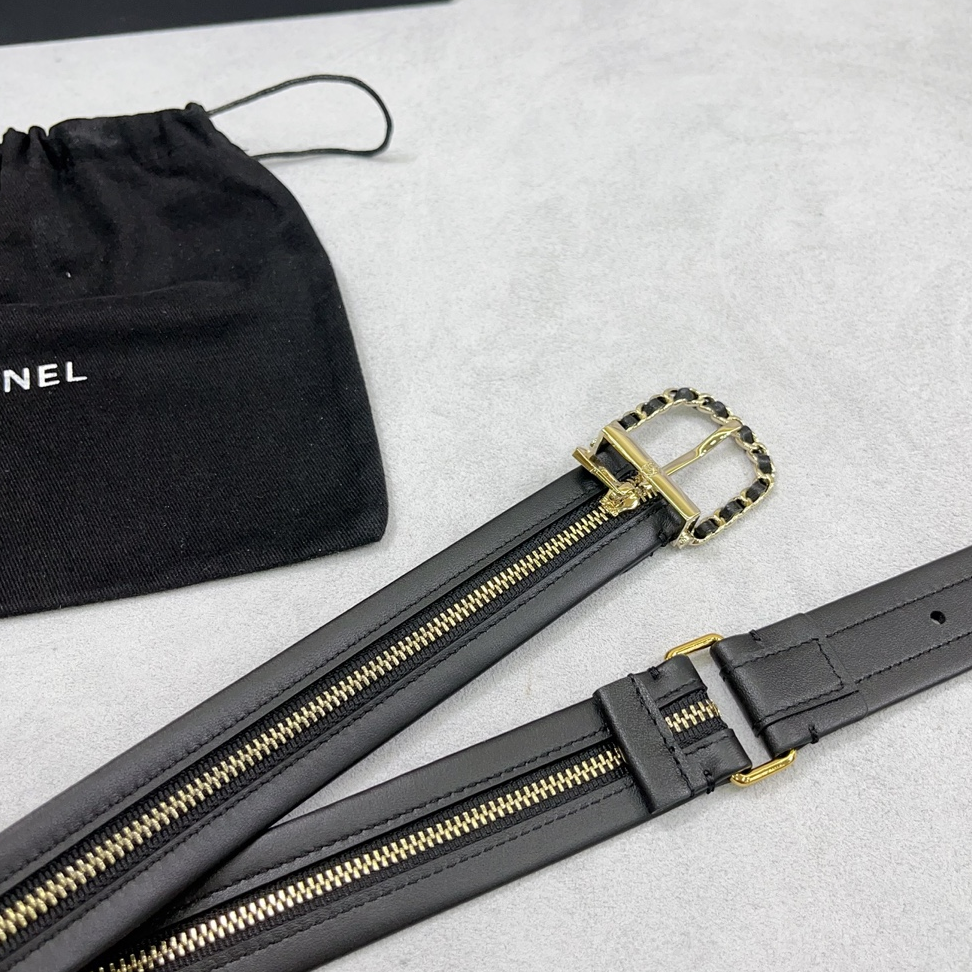 Chanel - Cowhide Zipper Belt