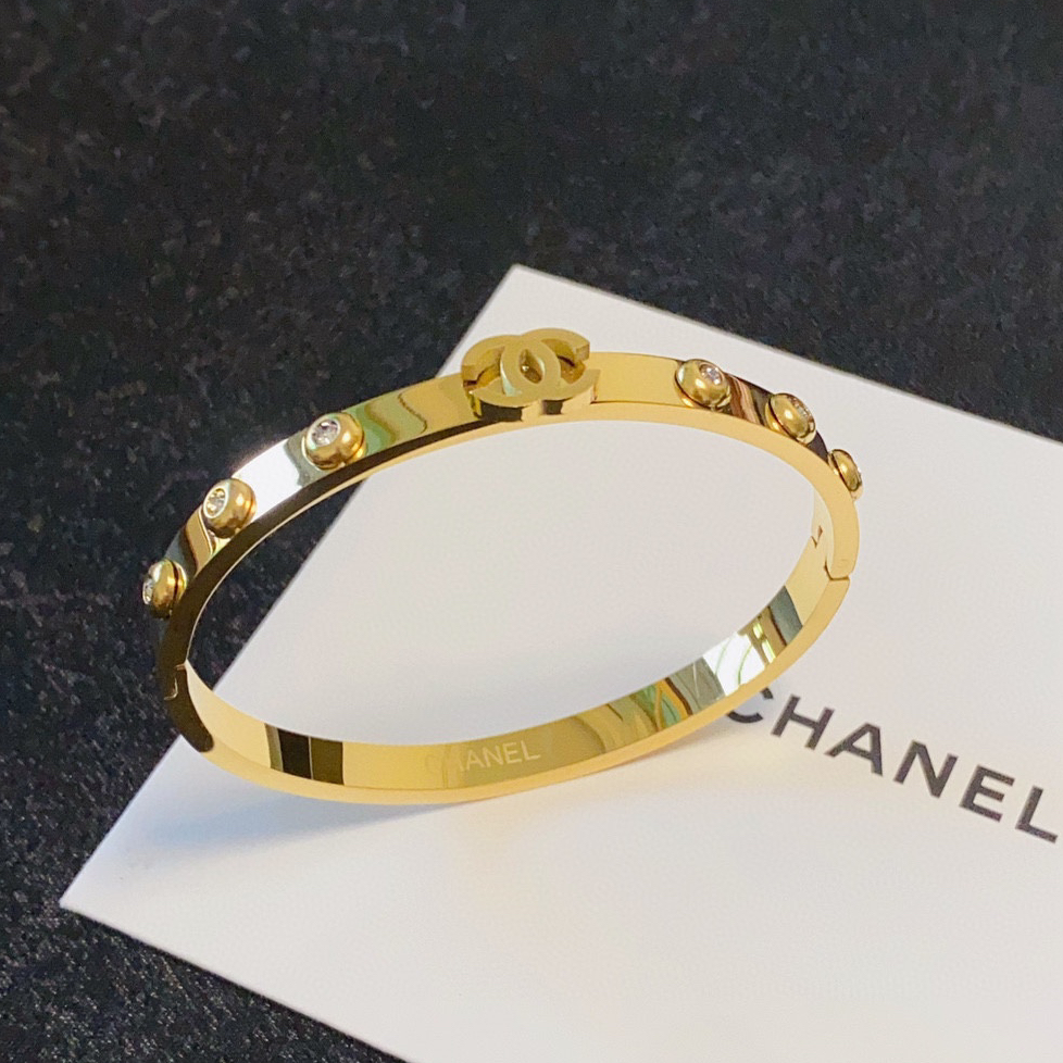 Chanel - Six Sparkling Diamond Bracelets