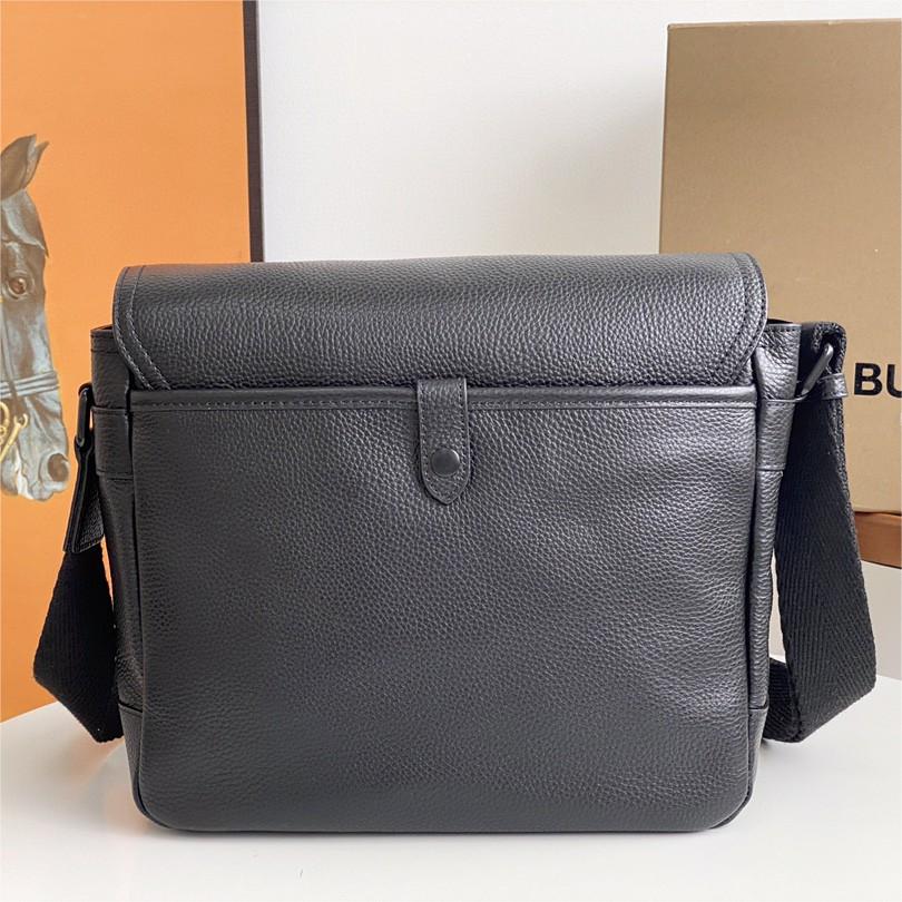 Burberry-Thick leather material mailman bag