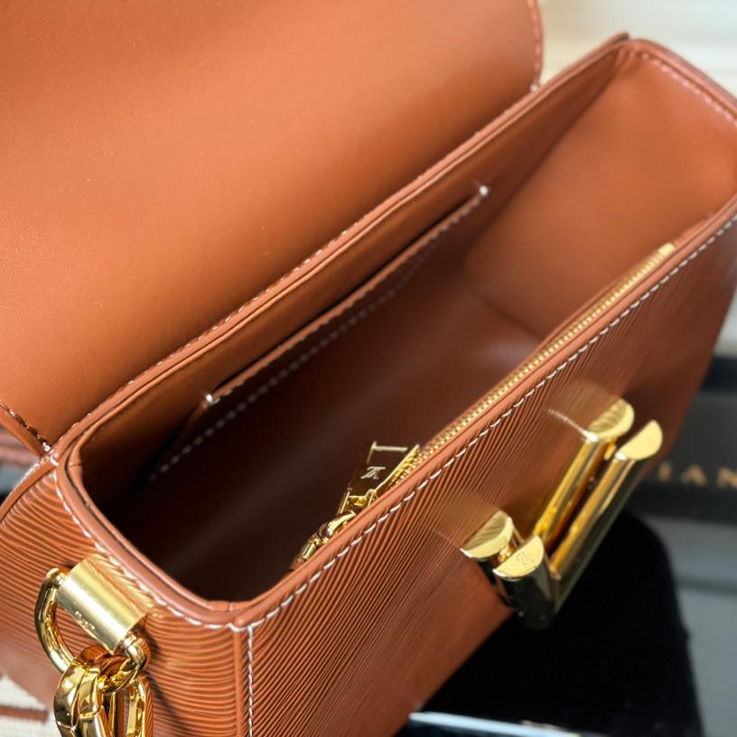 LV-twist traveler small handbag