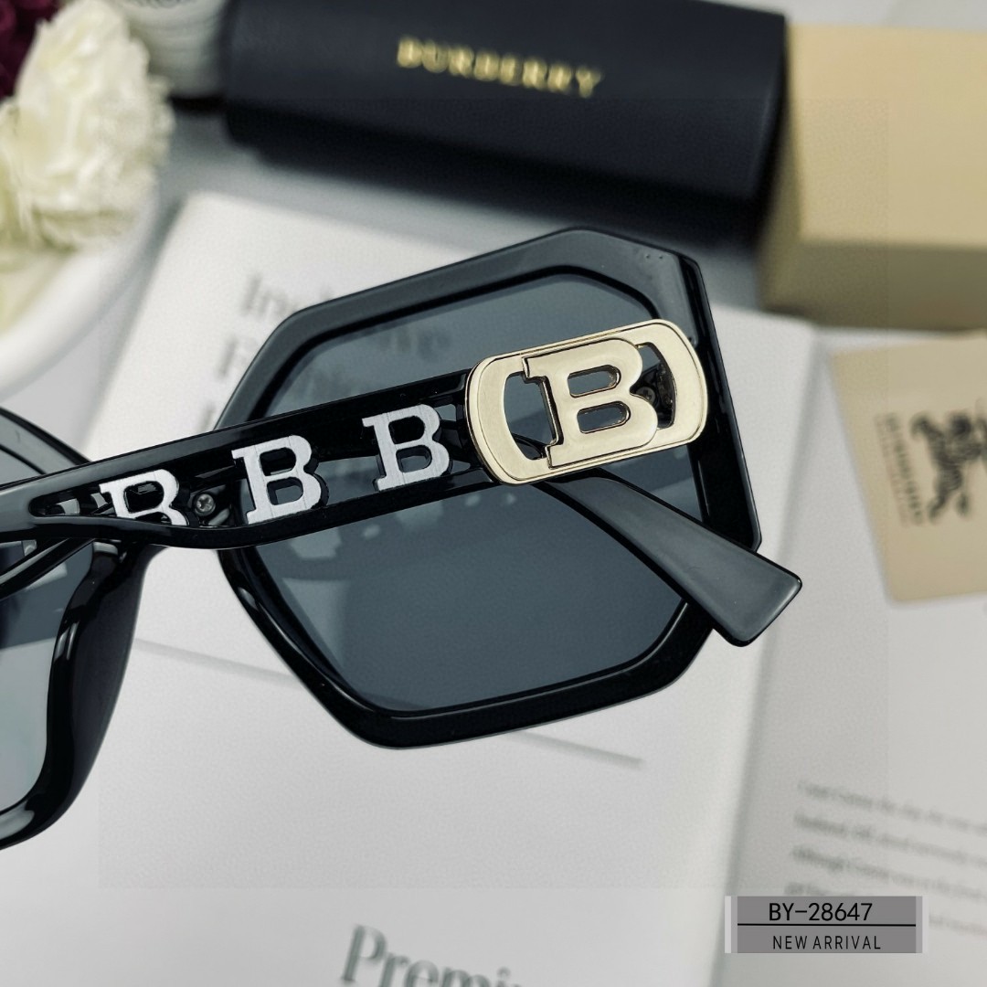 Burberry-new sunglasses star style