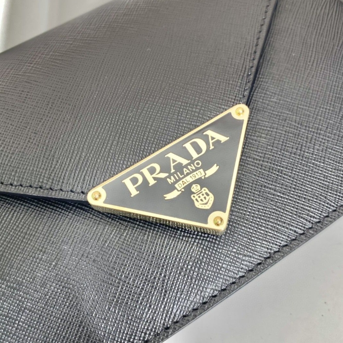 Prada-Chain Flip Shoulder Letter Package