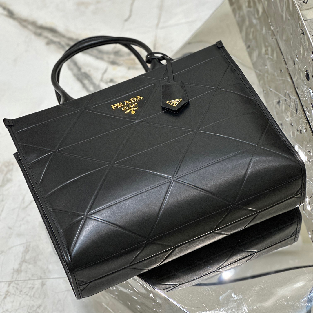 PRADA-Triangle Lattice Tote Bag (Large)