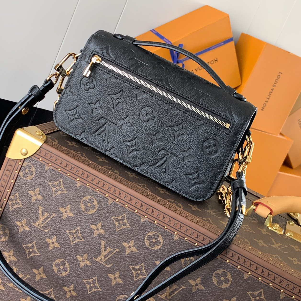 LV - Pochette Metis East - West Embossed Soft Grain Leather Handbag Crossbody Shoulder Bag