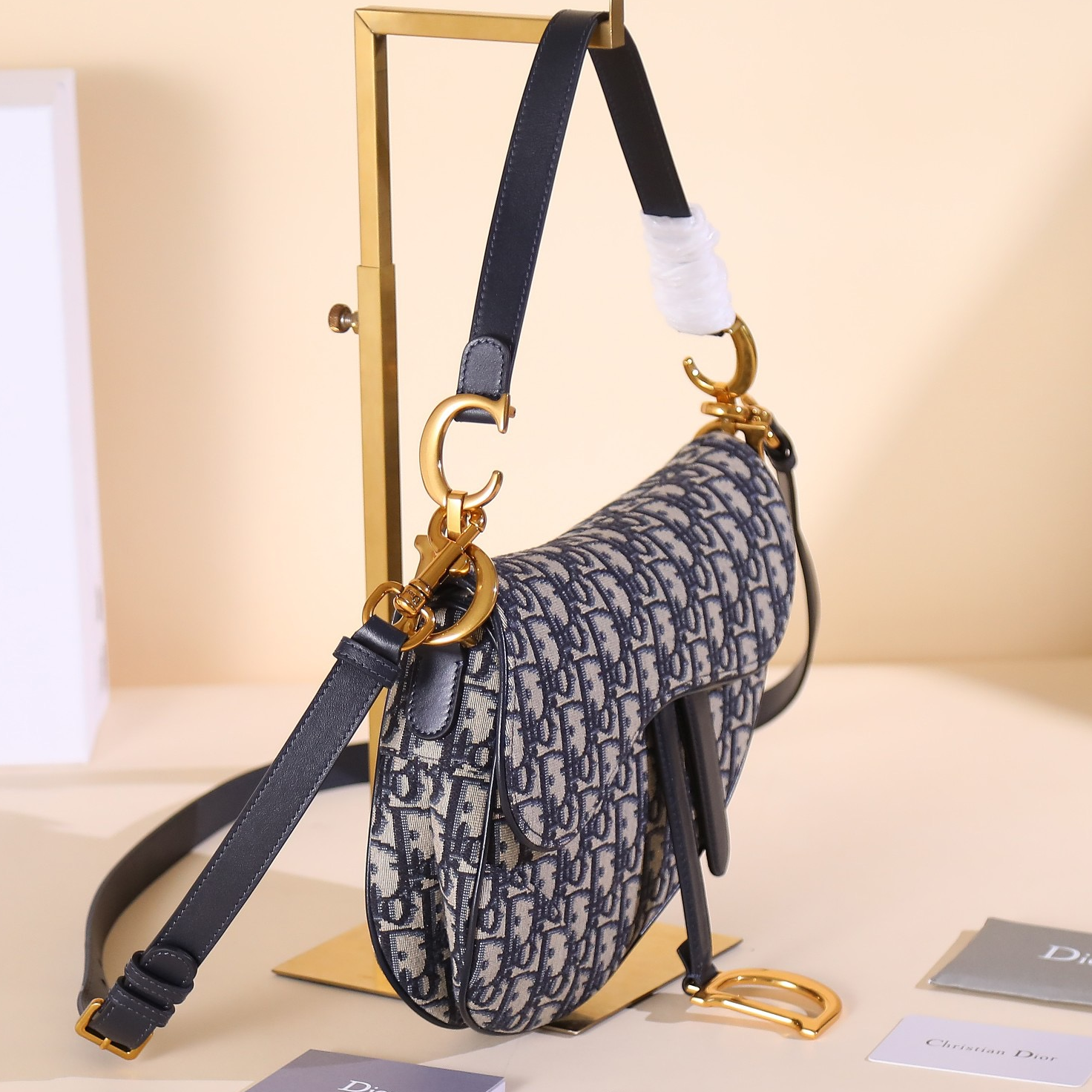 CD-Saddle Classic Saddle Shoulder Crossbody Bag.