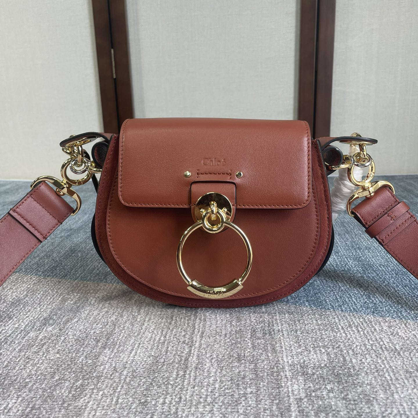 Chlo é - Tess Series Small Calf Leather Shoulder Bag Handbag