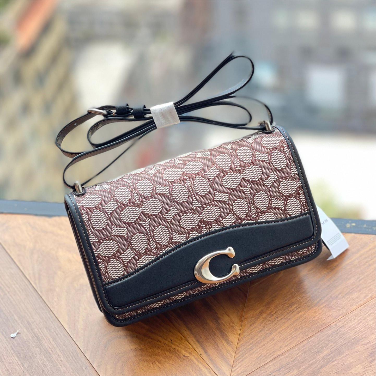 Coach-Jacquard Fabric Flip Bandit Series Single Shoulder Crossbody Bag