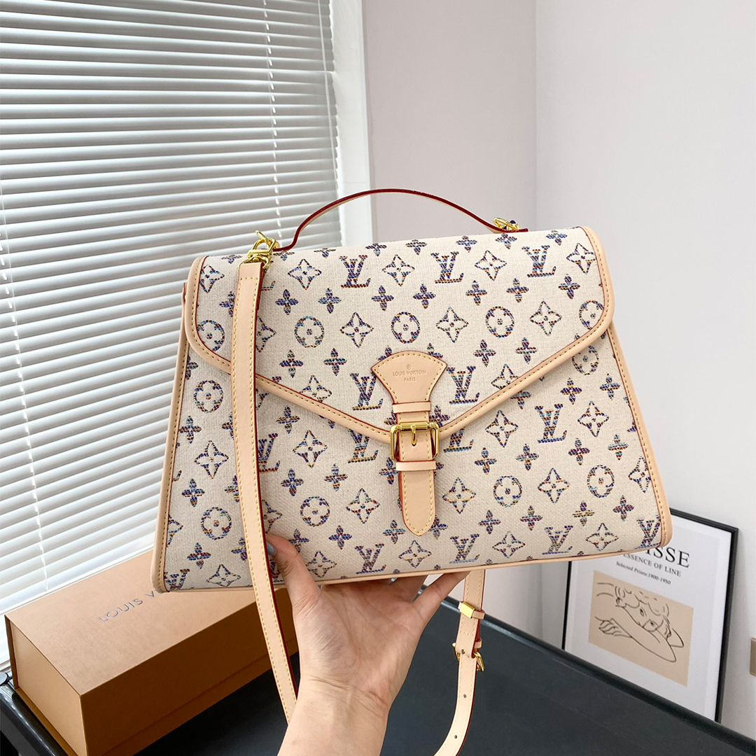 LV-24ss Navigation series embroidered messenger bag
