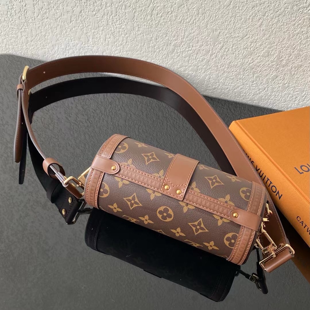 LV-papillon trunk