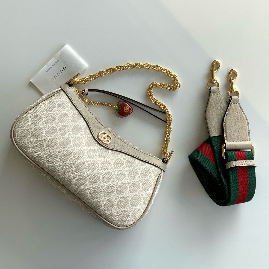 Gucci-ophidia series small strawberry pendant with wide shoulder strap handbag