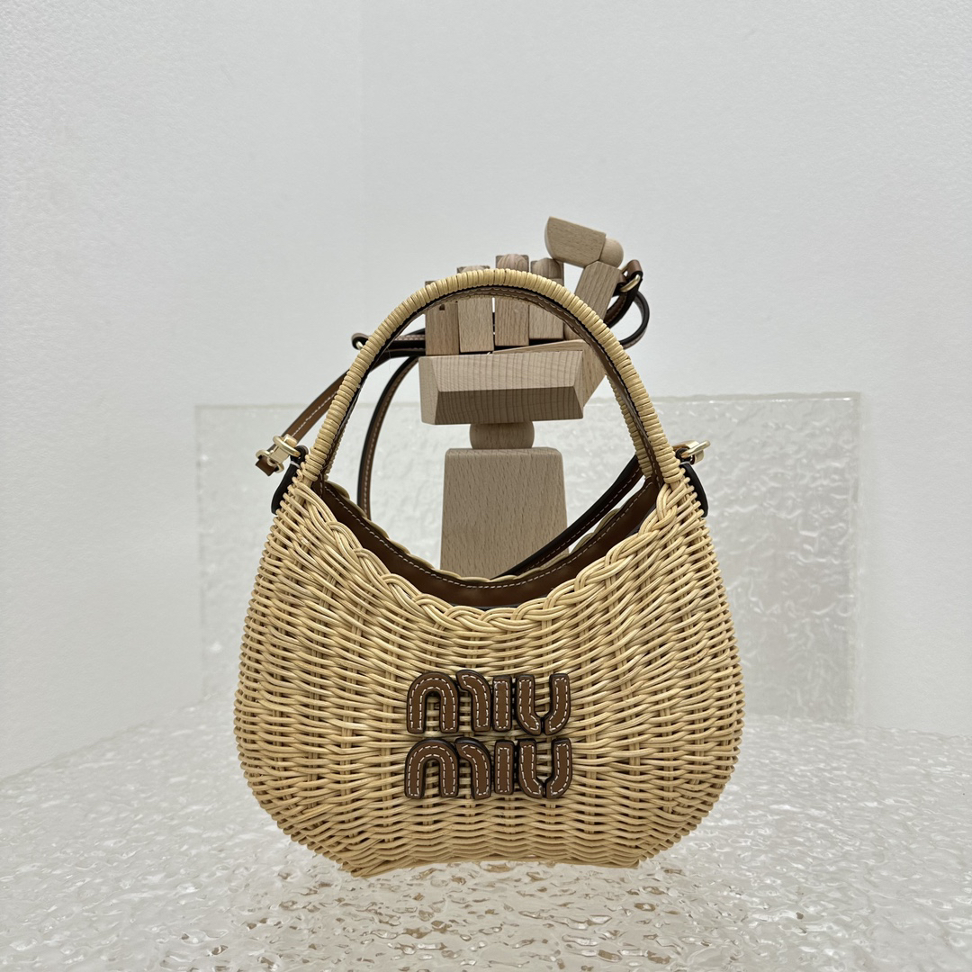 MIUMIU-Wander Wicker Hobo Bag Tan/Caramel | Straw Bag