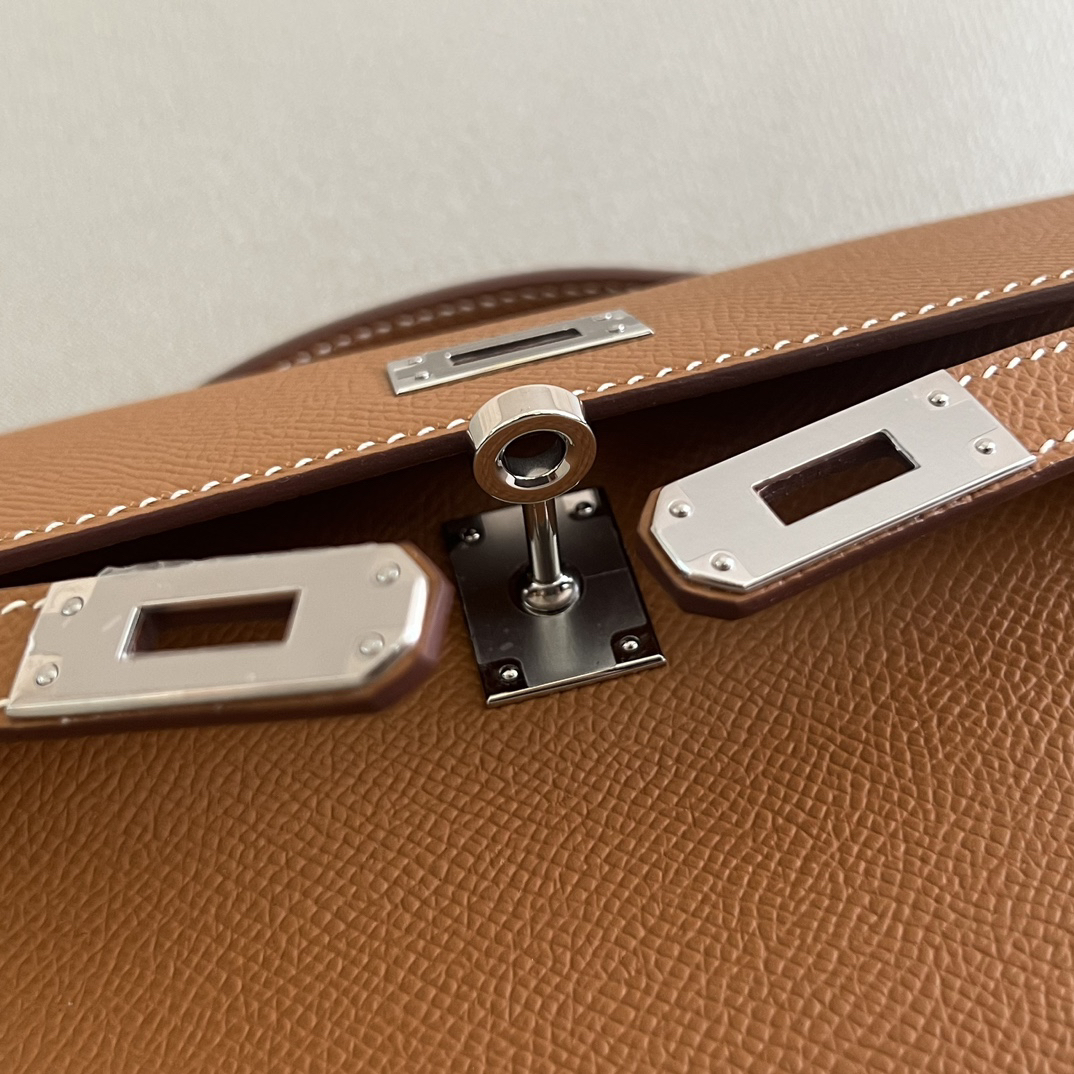 Hermes-Kelly 1st Generation Epsom Cowhide Brown Golden Buckles/Silver Buckles