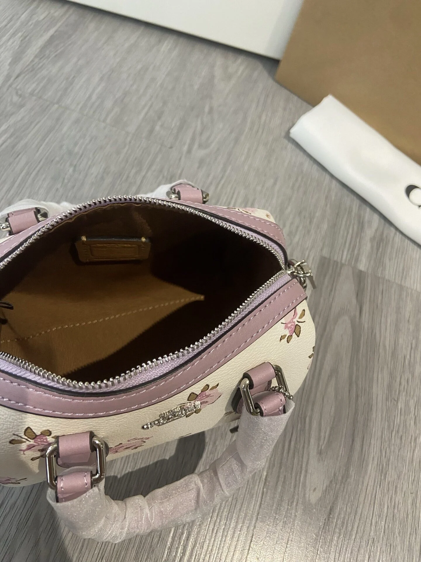 COACH - Sakura Petal Mini: Blossom in Pink