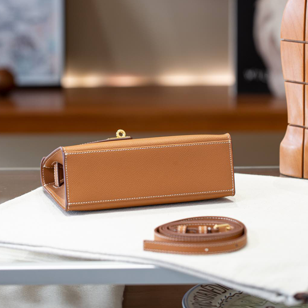 Hermes-Kelly 1st Generation Epsom Cowhide Brown Golden Buckles/Silver Buckles