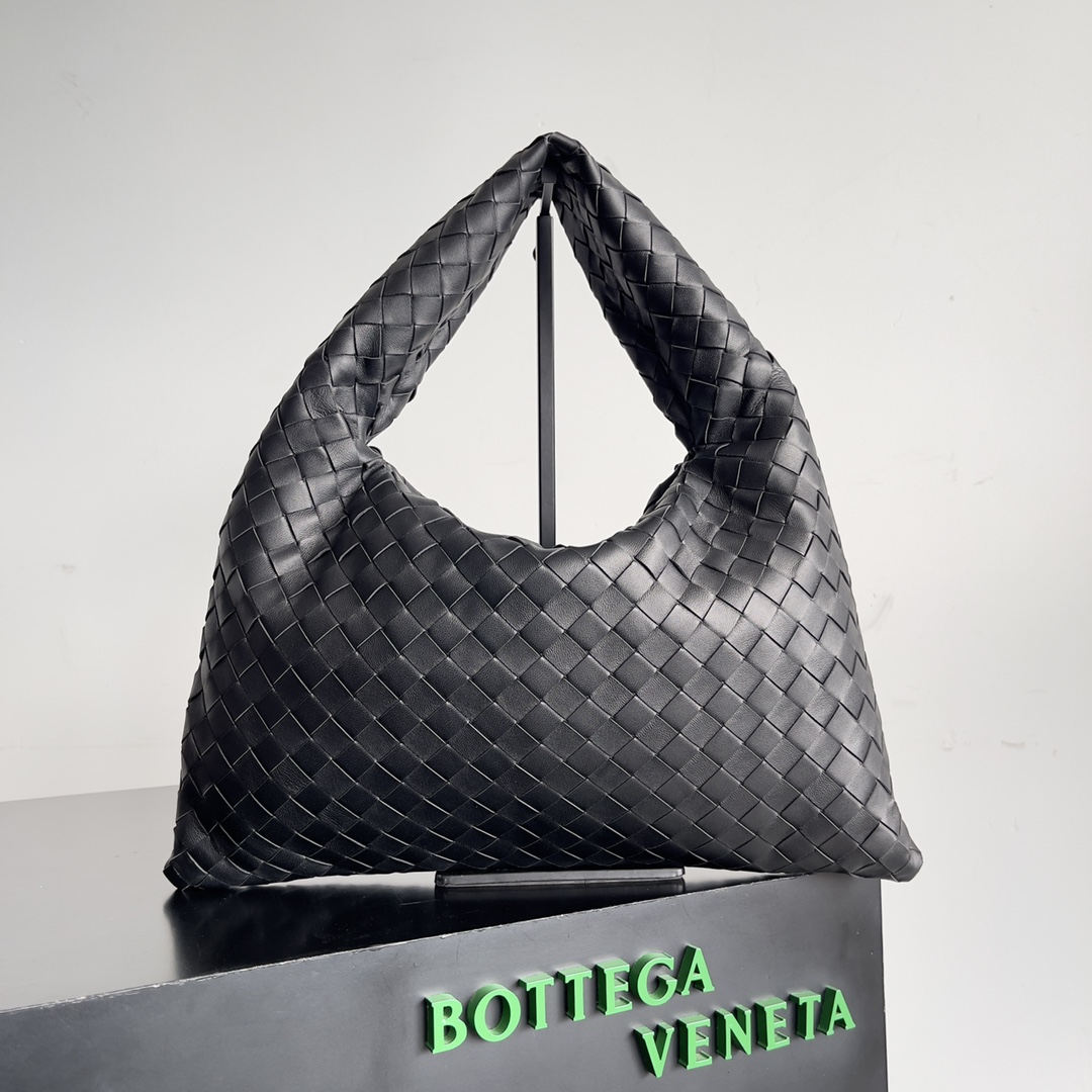 Bottega Veneta-Small Calfskin Hop Hobo Bag