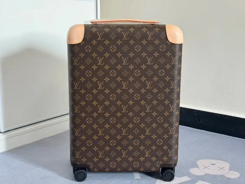 LV x HORIZON Four-Wheel Trolley Case