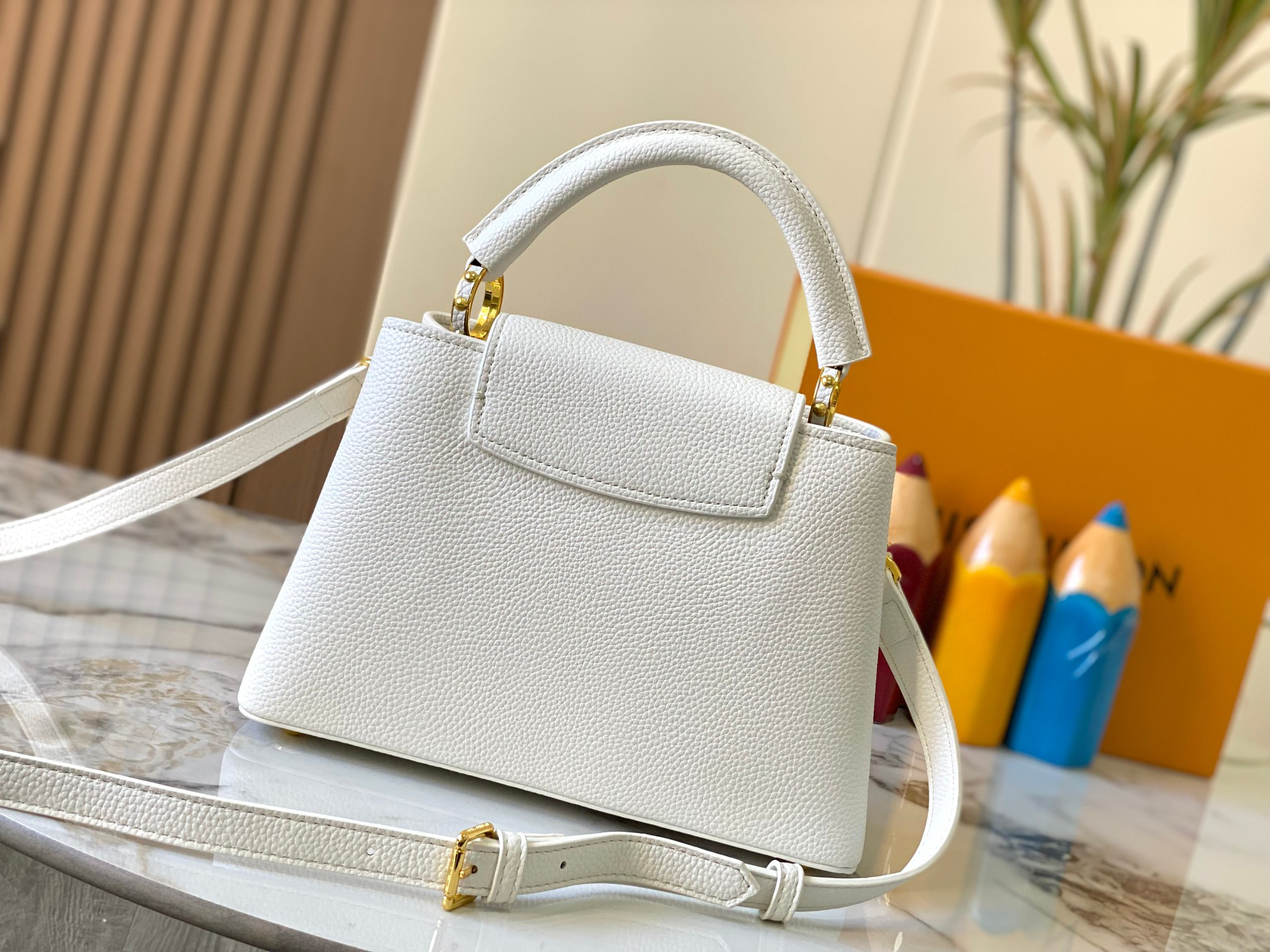 LOUIS VUITTON - LV Capucines BB Leather Shoulder Crossbody Handbag White