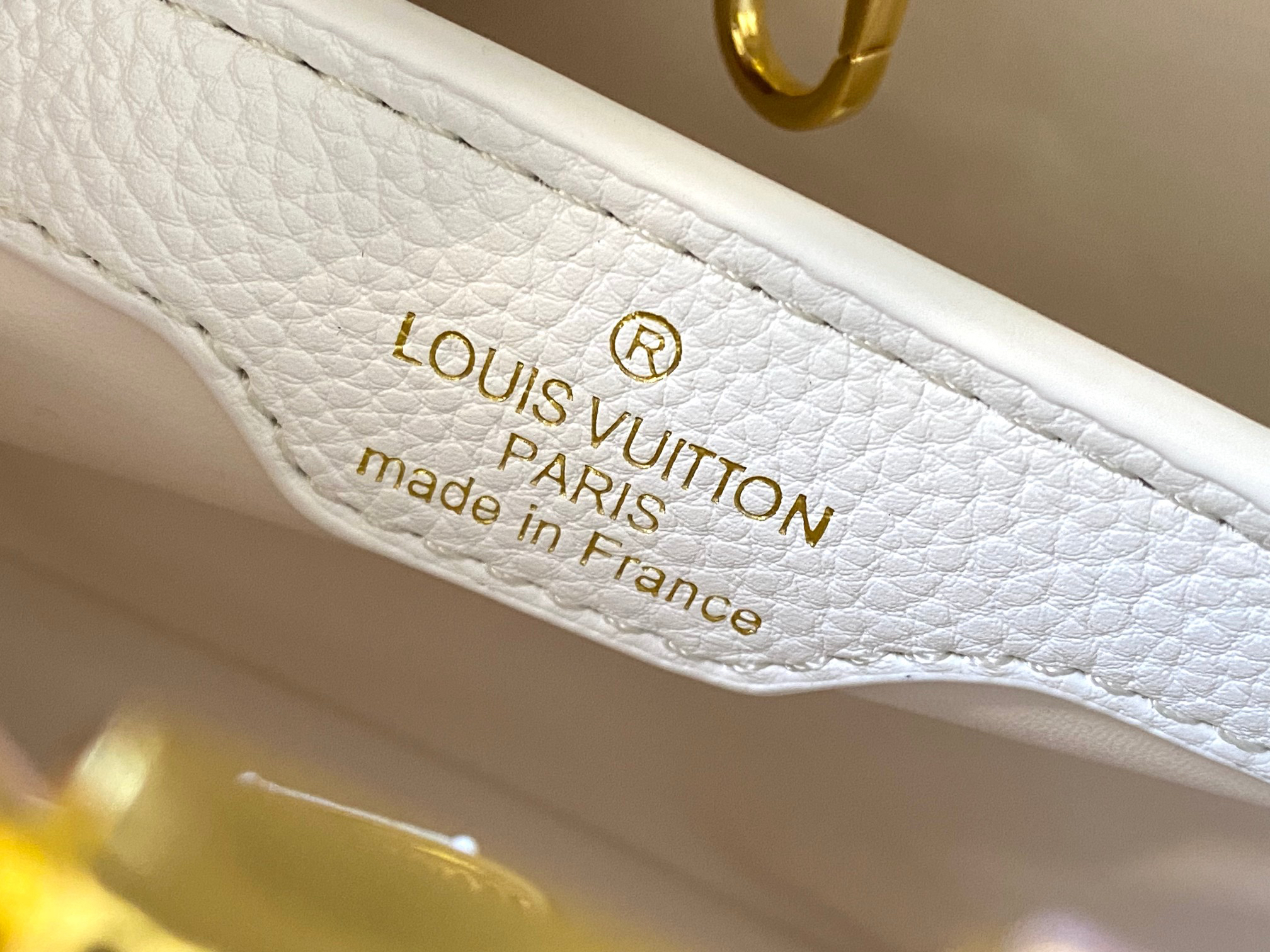 LOUIS VUITTON - LV Capucines BB Leather Shoulder Crossbody Handbag White