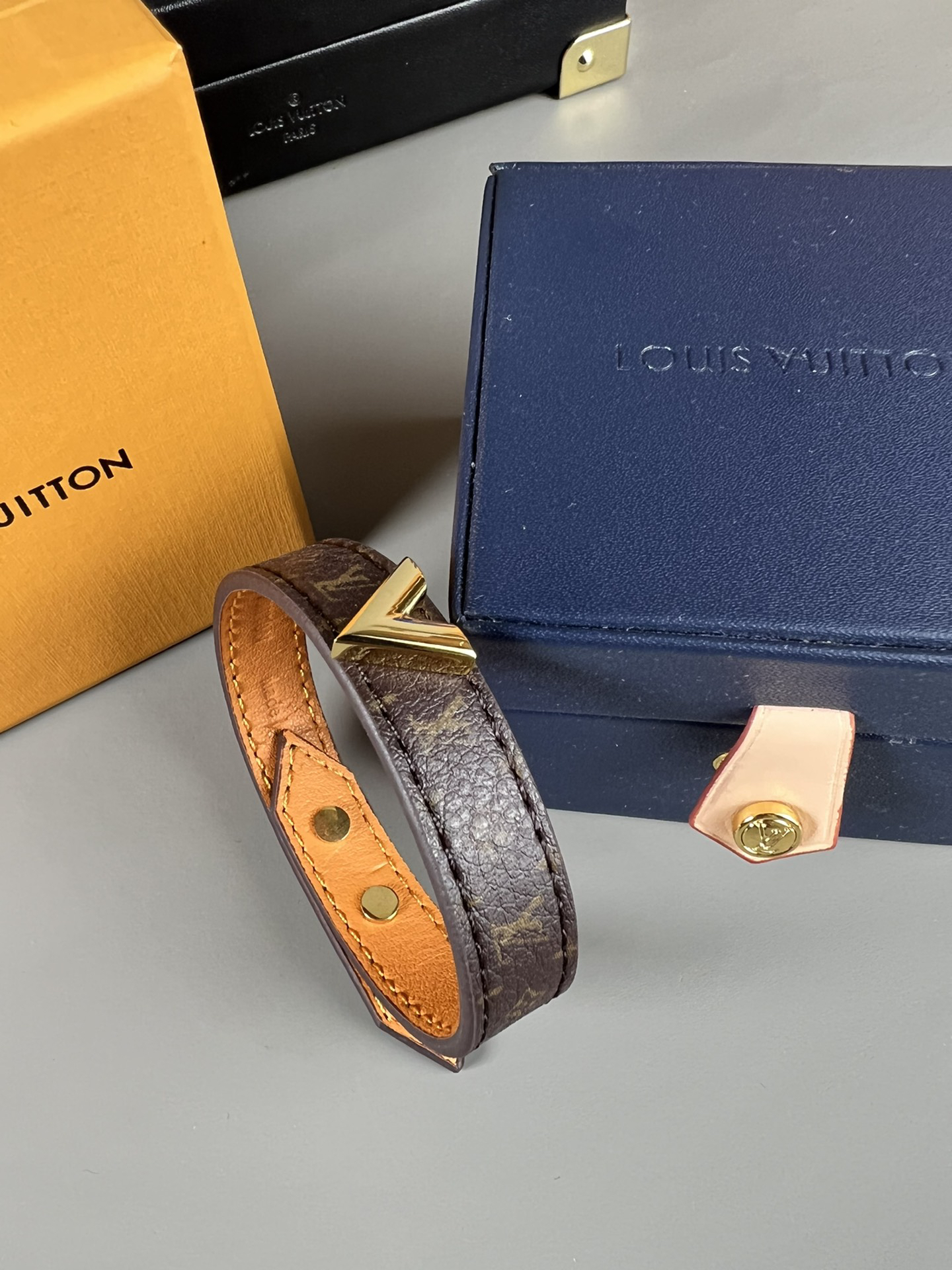 LV Armband braun Gold