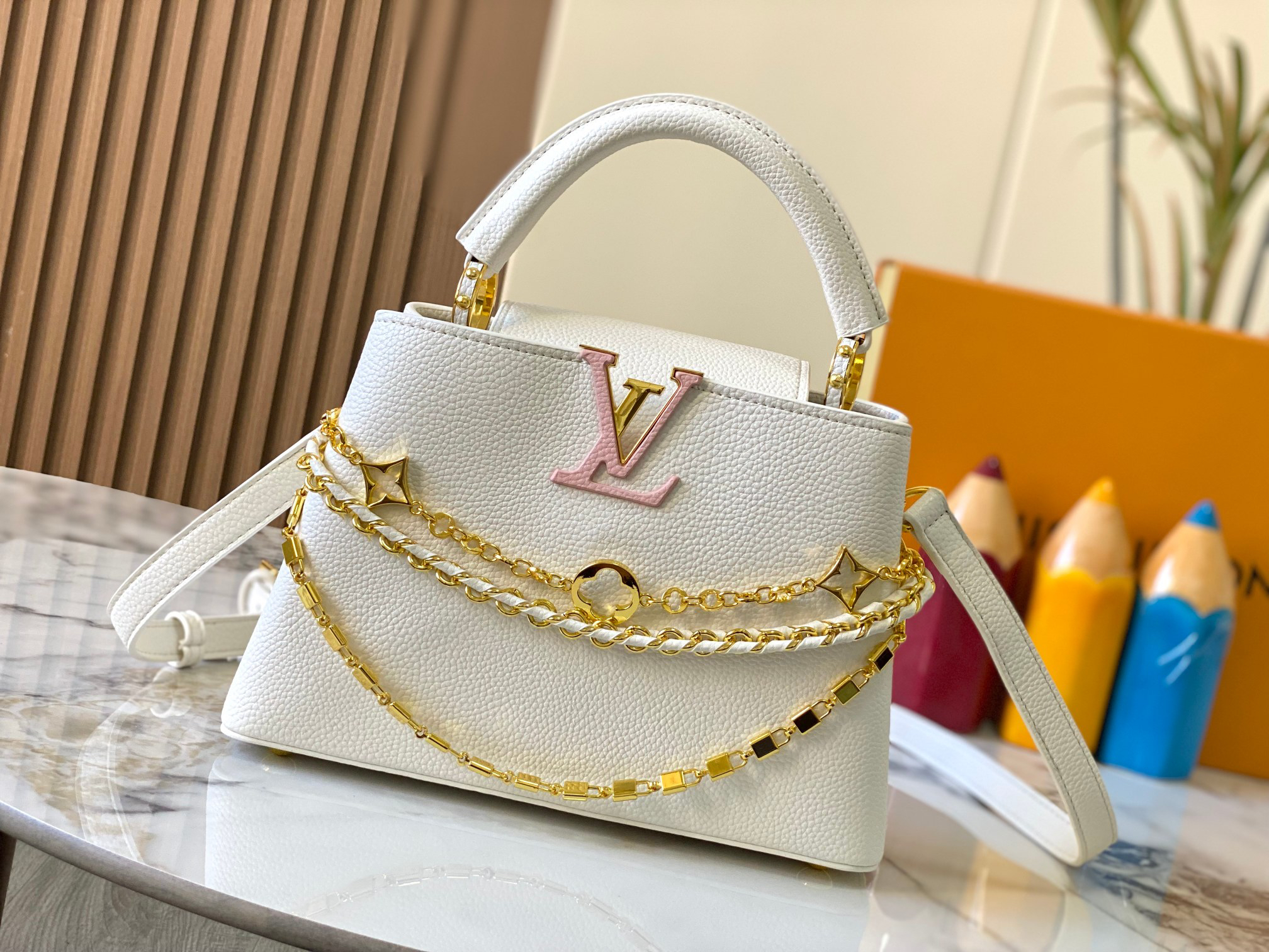 LOUIS VUITTON - LV Capucines BB Leather Shoulder Crossbody Handbag White