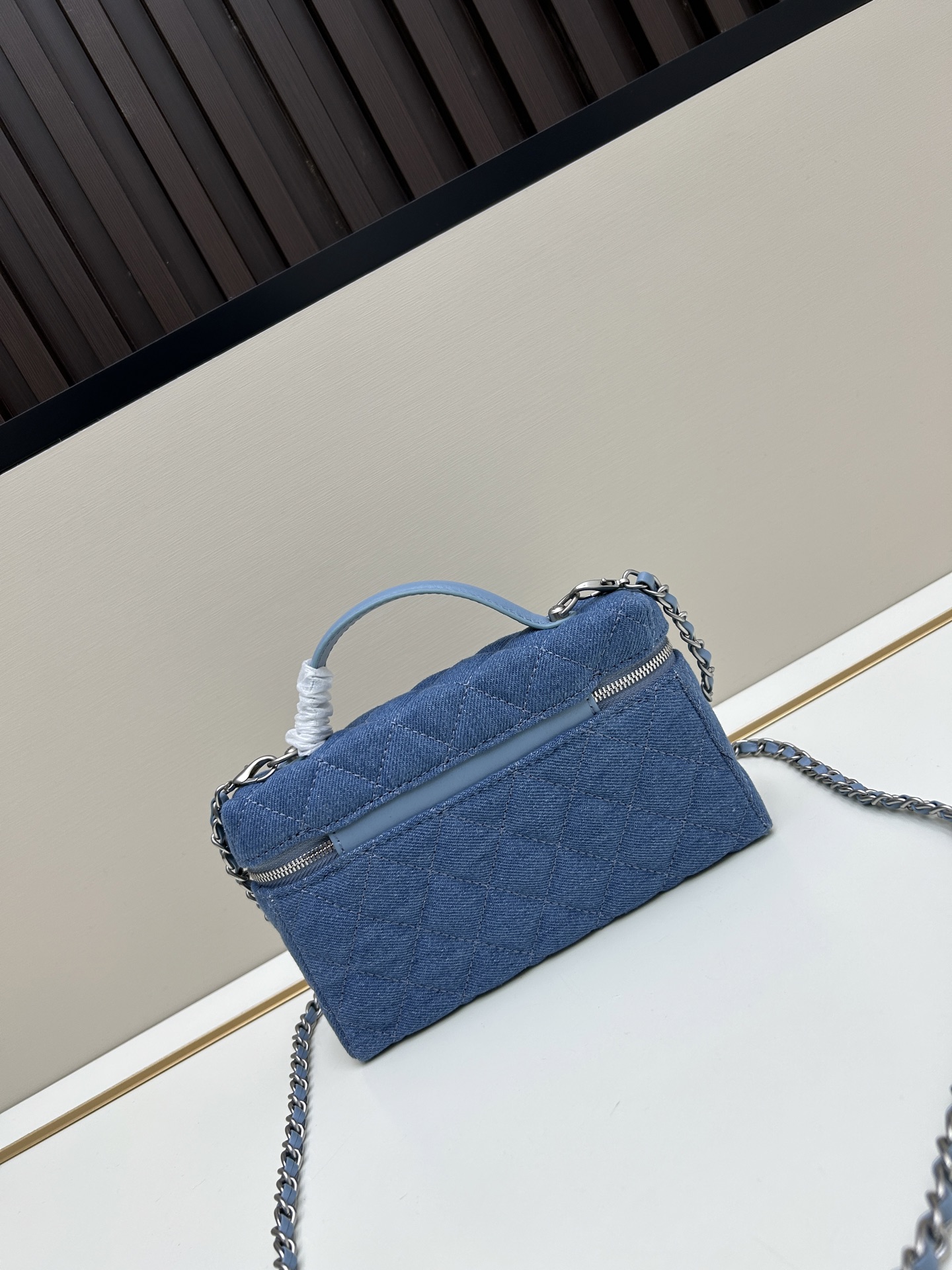 Chanel 25C LP Lunch Box Bag - Light Blue Leather