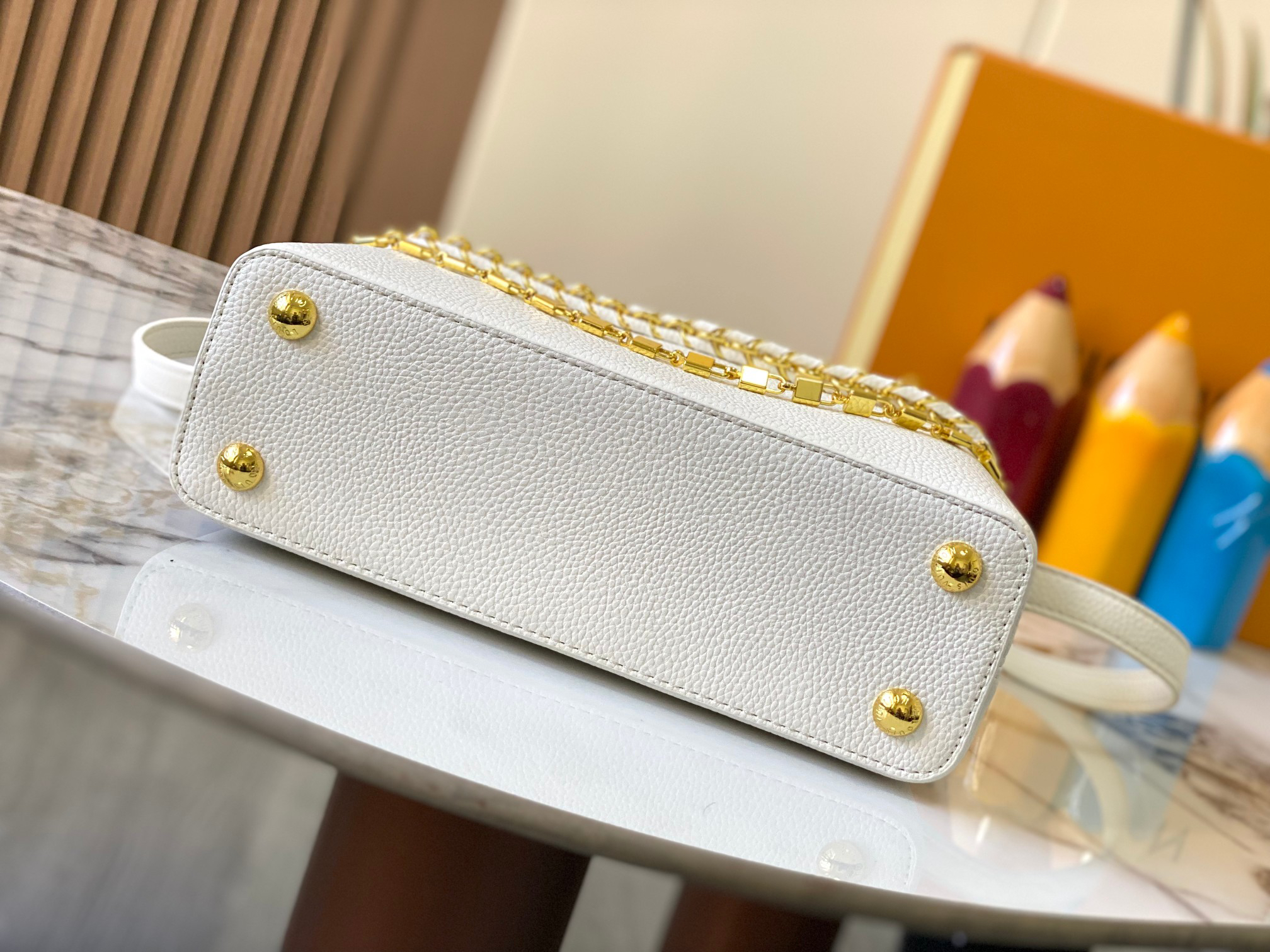 LOUIS VUITTON - LV Capucines BB Leather Shoulder Crossbody Handbag White