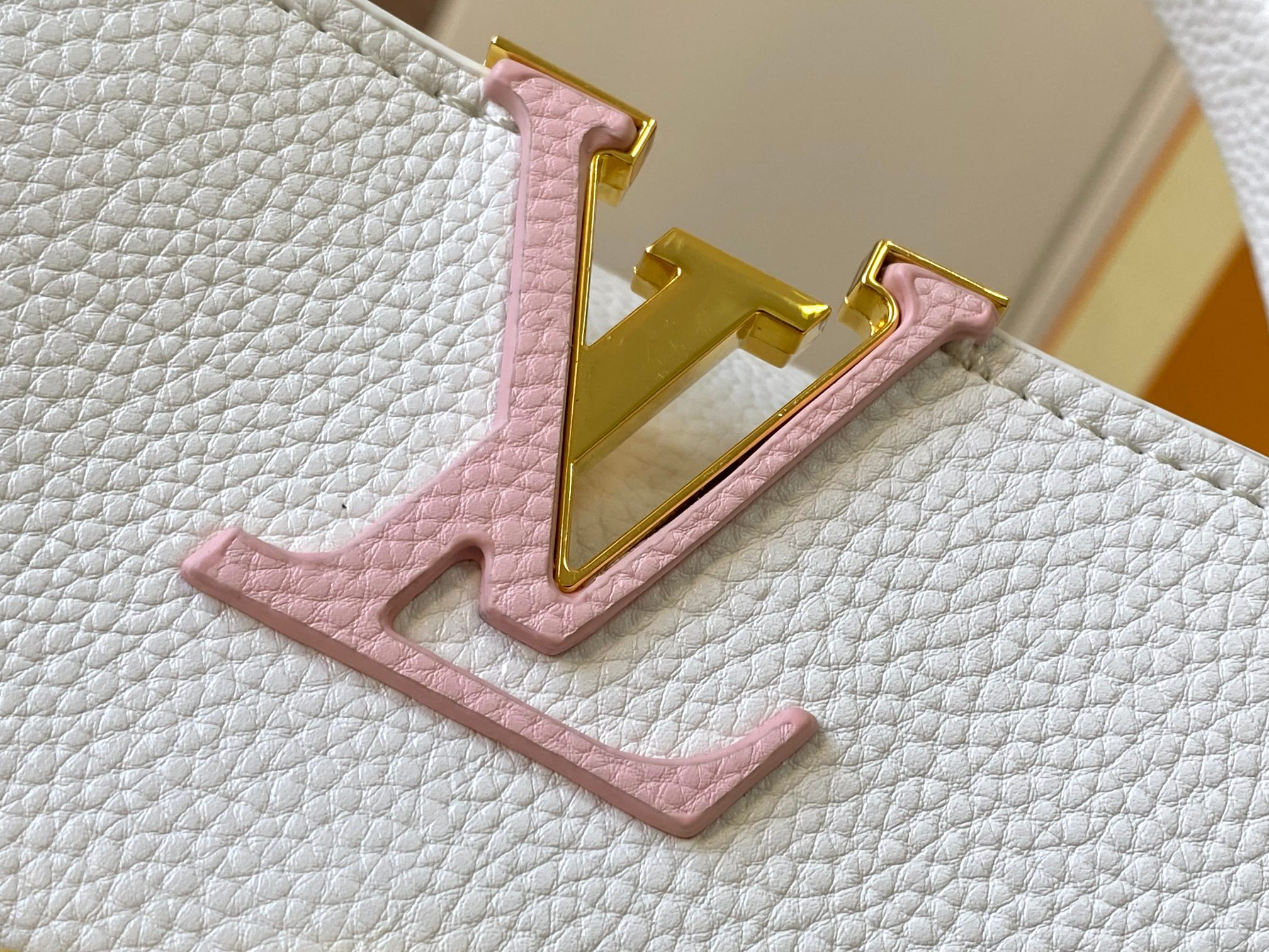 LOUIS VUITTON - LV Capucines BB Leather Shoulder Crossbody Handbag White