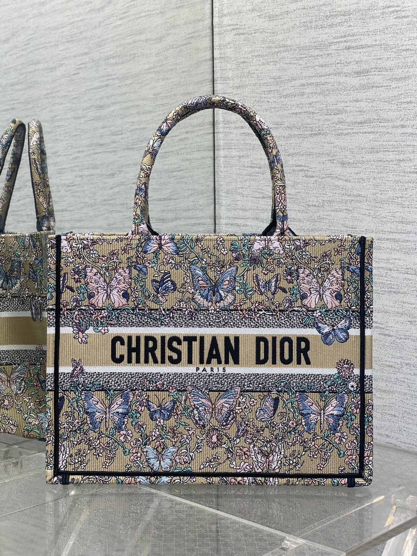 Dior – Embroidery Book Tote