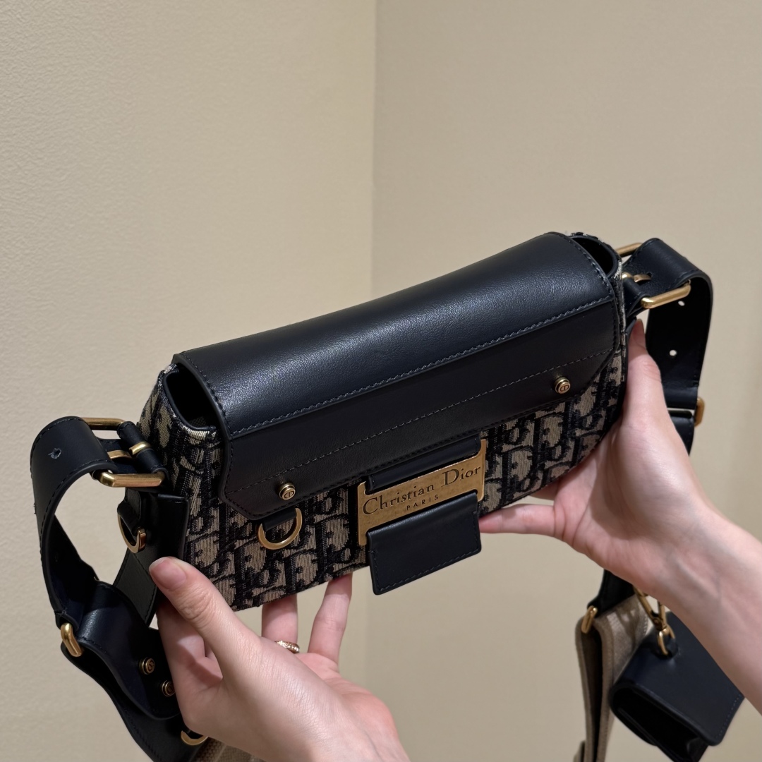 Dior - Small Streetchic Bag