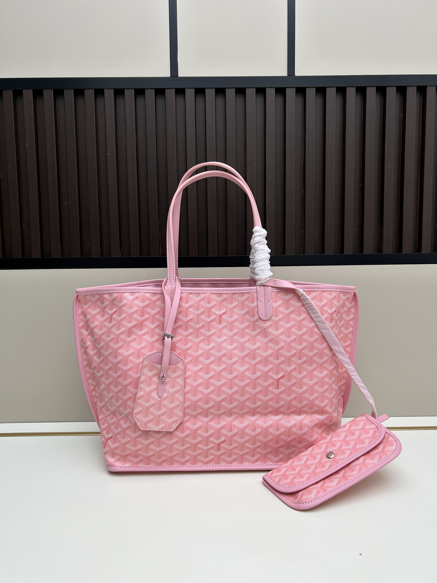 GOYARD - Saint Louis Pink Shopping Bag