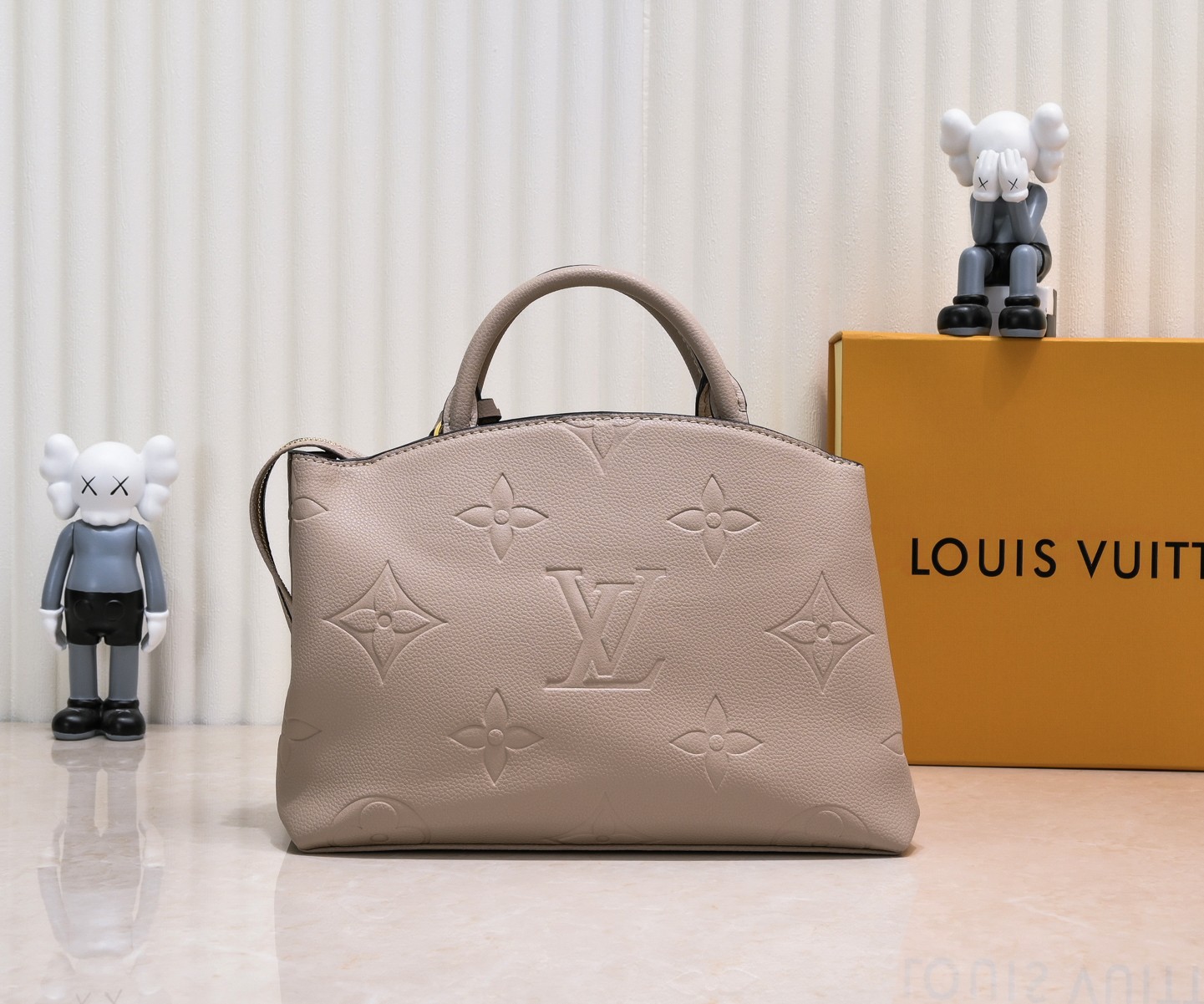 LOUIS VUITTON - LV GRAND PALAIS Leather Handbag Brown