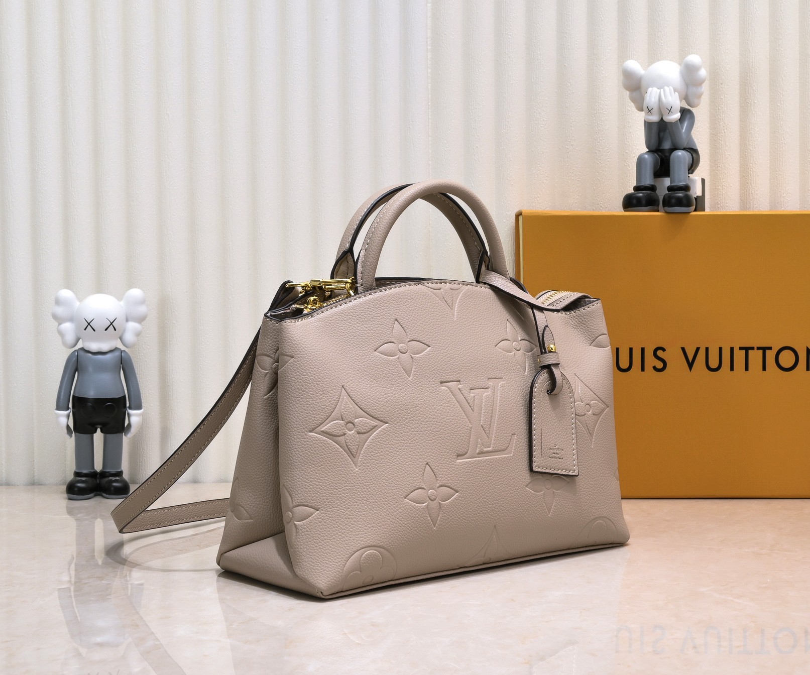 LOUIS VUITTON - LV GRAND PALAIS Leather Handbag Brown