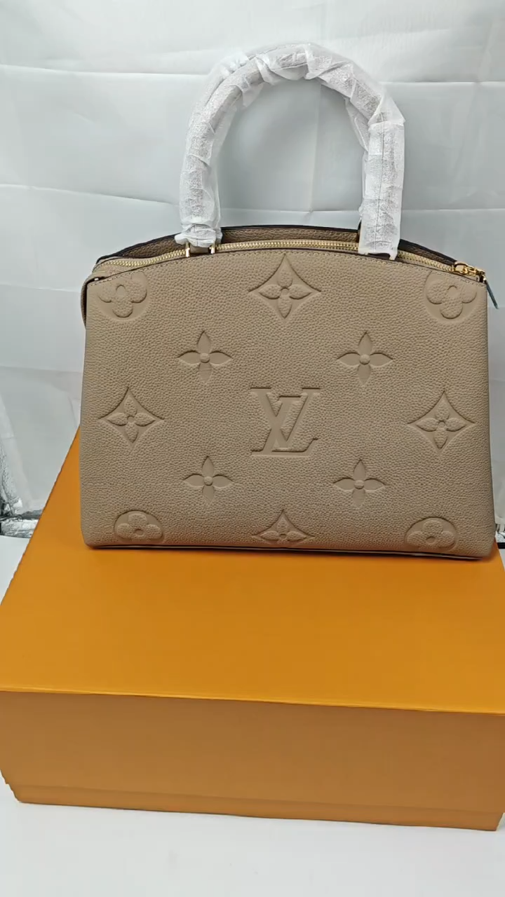 LOUIS VUITTON - LV GRAND PALAIS Leather Handbag Brown