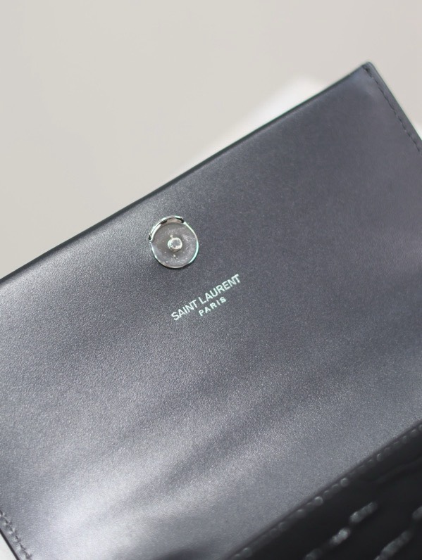 SAINT LAURENT - YSL KATE Silver/Gold Label Logo Crocodile Pattern Leather Shoulder Crossbody Bag Black