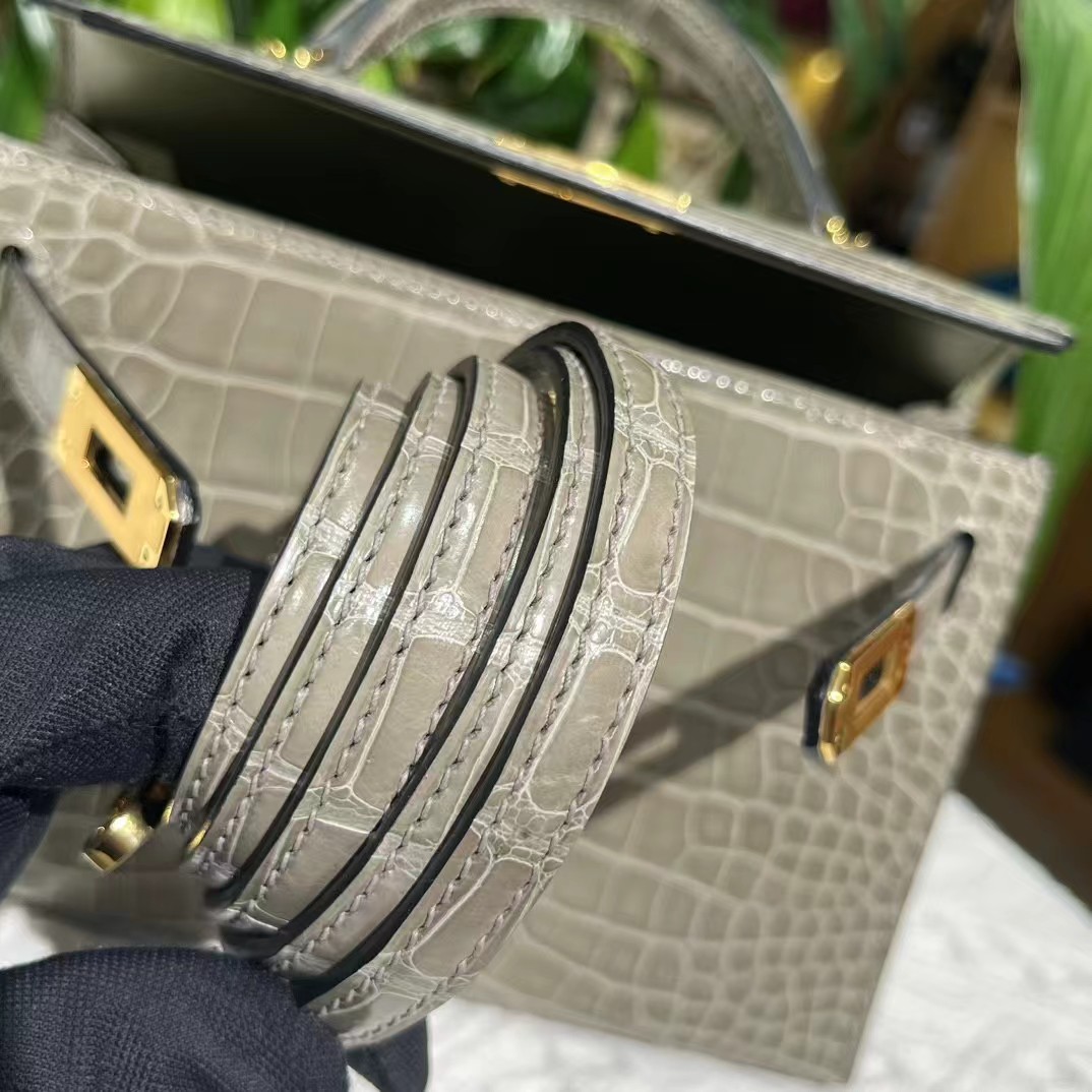 Hermes - Mini Kelly 19cm calfskin with crocodile-embossed pattern