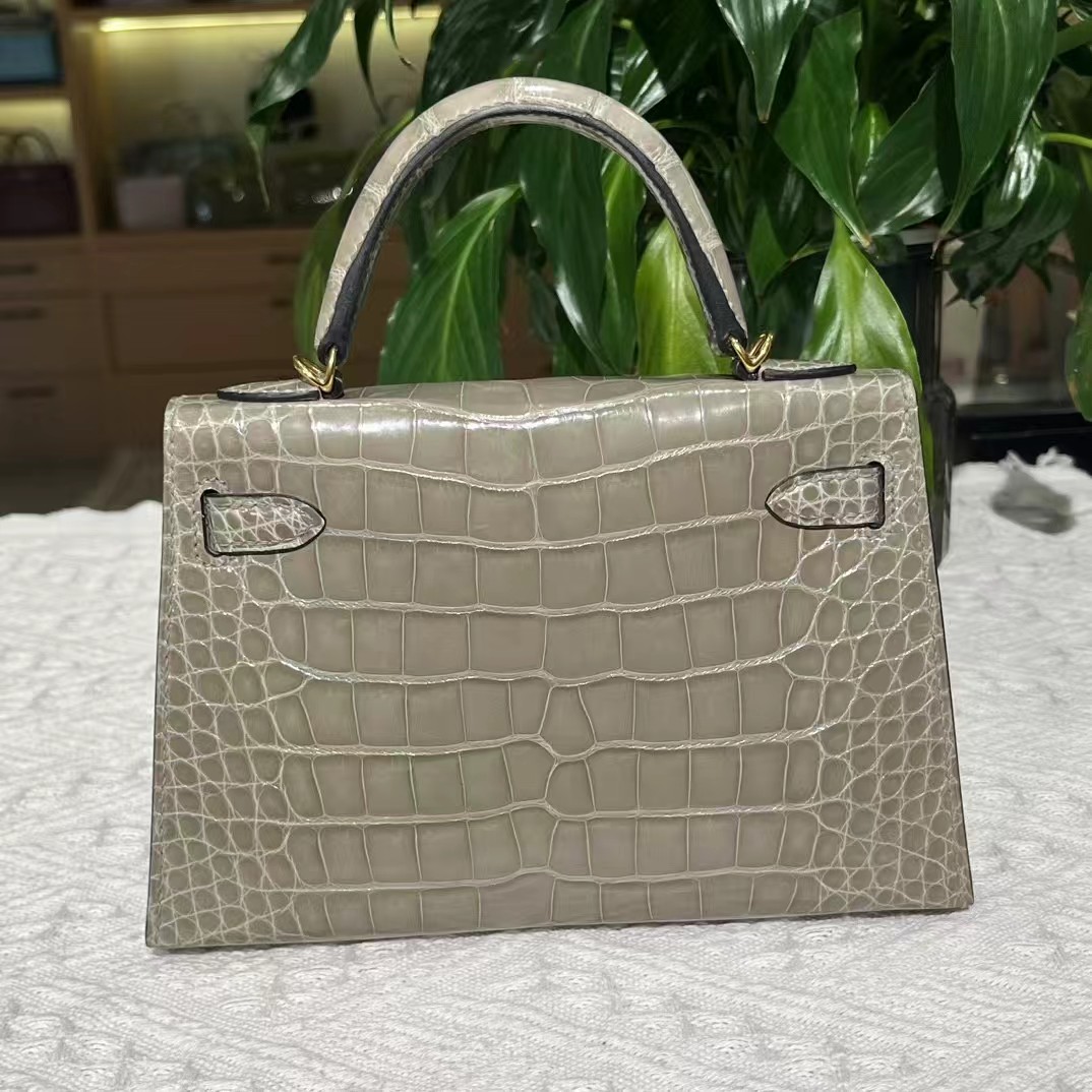 Hermes - Mini Kelly 19cm calfskin with crocodile-embossed pattern