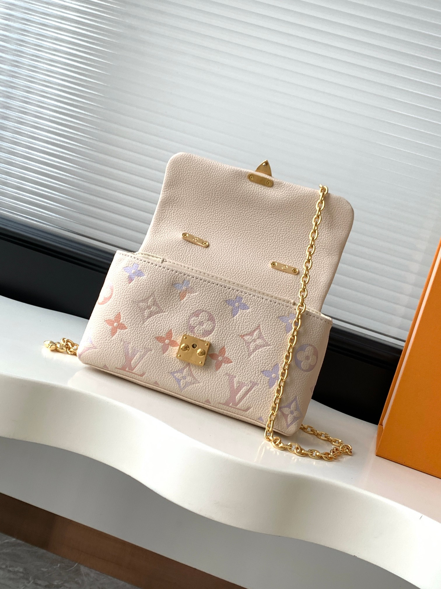 LOUIS VUITTON - LV Nano Madeleine Single Shoulder Handle Mini Bag White