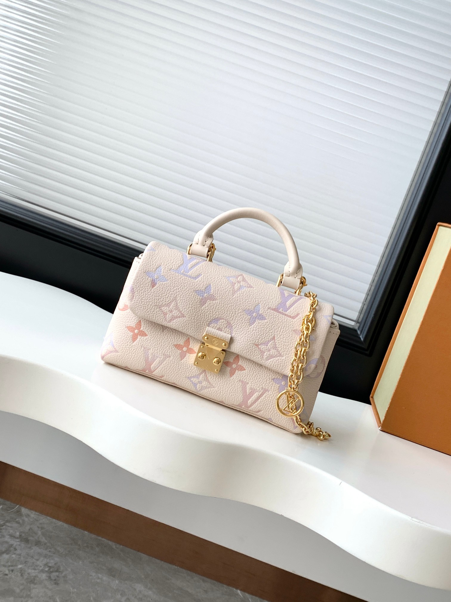 LOUIS VUITTON - LV Nano Madeleine Single Shoulder Handle Mini Bag White