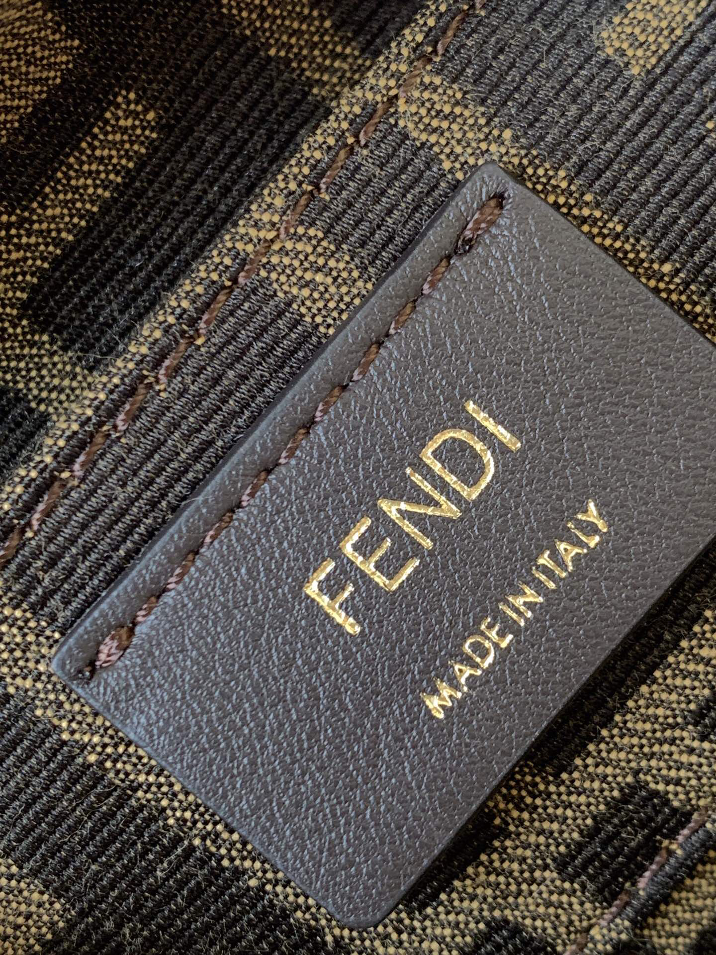 FENDI - By The Way Series Calfskin Boston Bag Shoulder Crossbody Handbag Mini Bag White