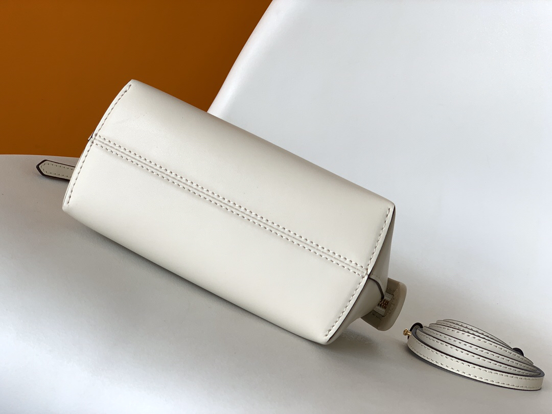 FENDI - By The Way Series Calfskin Boston Bag Shoulder Crossbody Handbag Mini Bag White